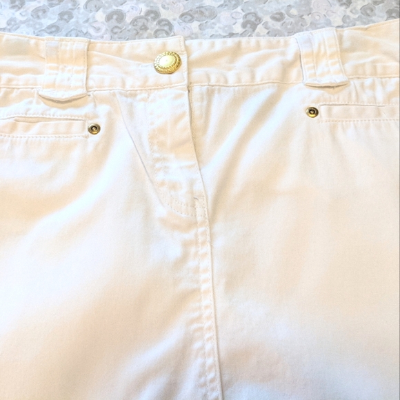 Resortwear White Casual Sport Skirt- Size 8 - Picture 2 of 3